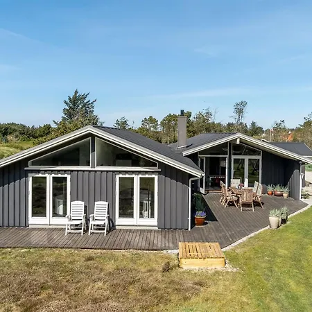 Holiday home Nadica - 400m From The Sea By Interhome